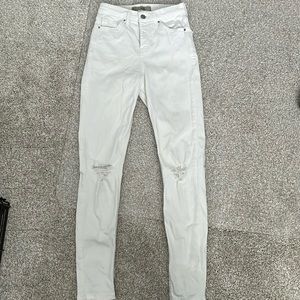 Top shop white ripped Jamie jeans